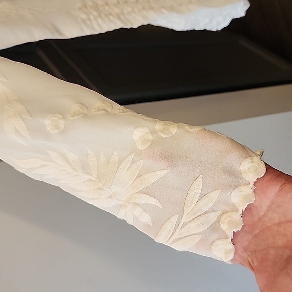 PilyQ Embroidered Beach Cover Up White Size M/L - Picture 6 of 9